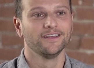 14 Pros and Cons of Crowdfunding