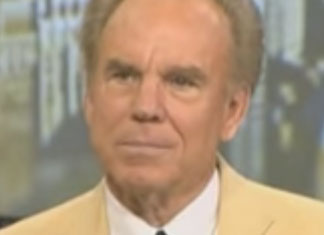 23-Captivating-Roger-Staubach-Quotes
